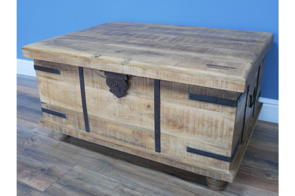 Trunk / Coffee Table