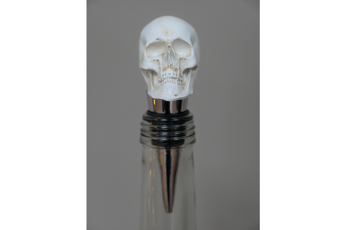 Skull Wine Topper