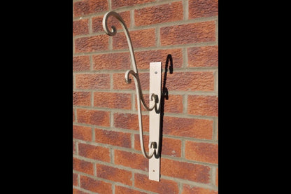 Cream Bracket