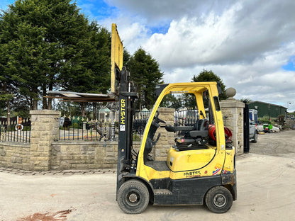 2017 Hyster Fortens H1.8FT 1.8 Ton Forklift With Roof