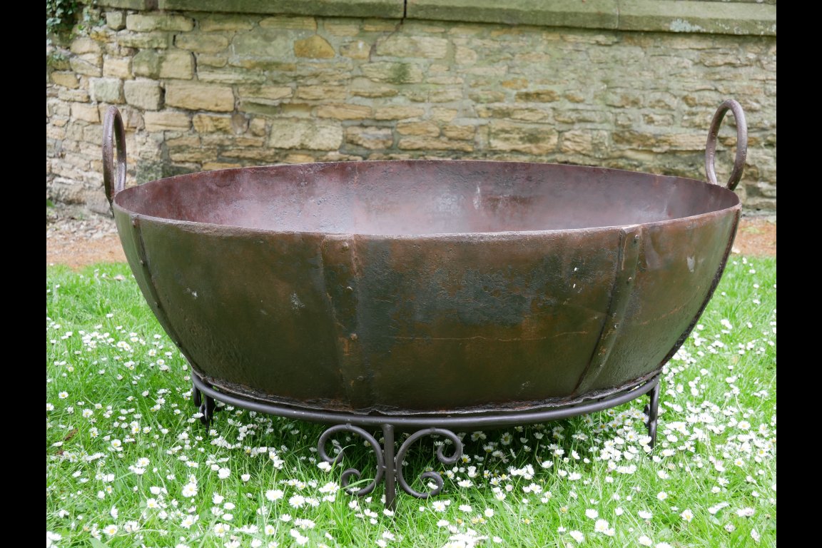 Giant Kadai/Fire Pit