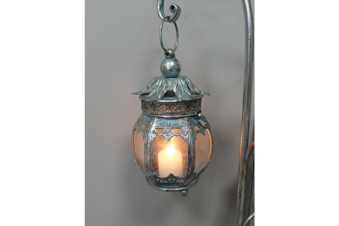 Lanterns On Stand