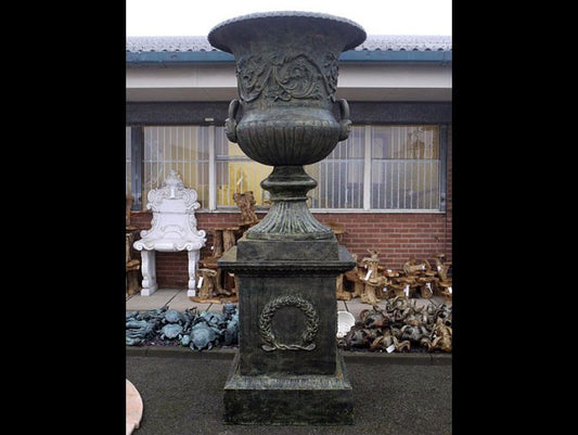 Urn & Base 2.76L Old Verdi Finish