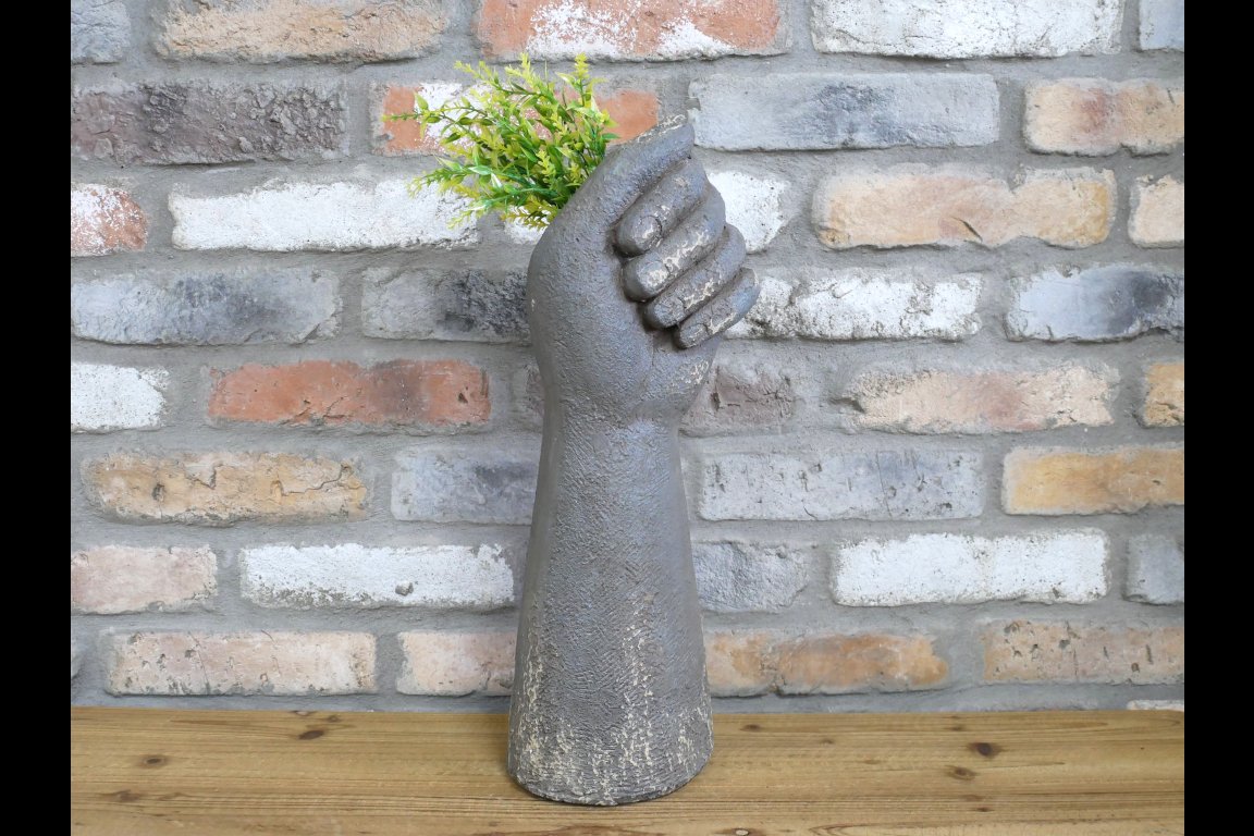 Hand