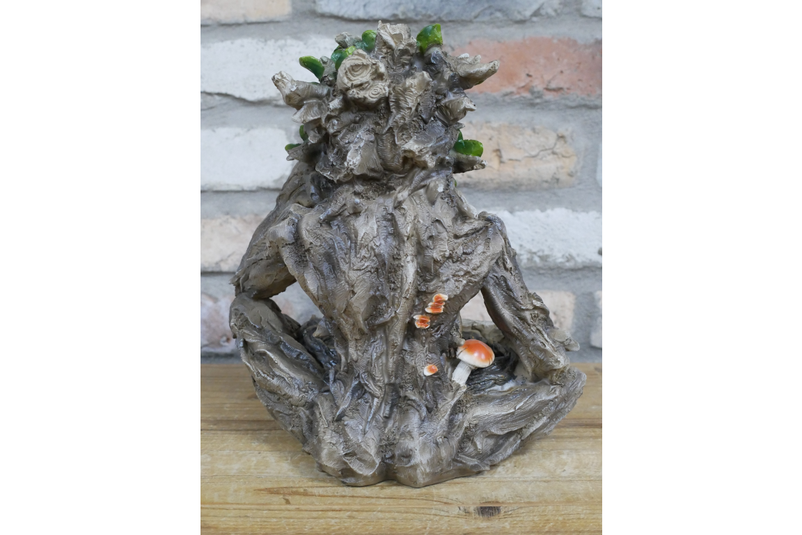Treeman Birdfeeder