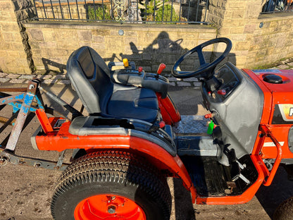 KUBOTA B1410 4WD COMPACT TRACTOR WITH WESSEX 4FT MENAGE LEVELLER