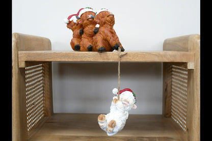 Helpful Christmas Cows