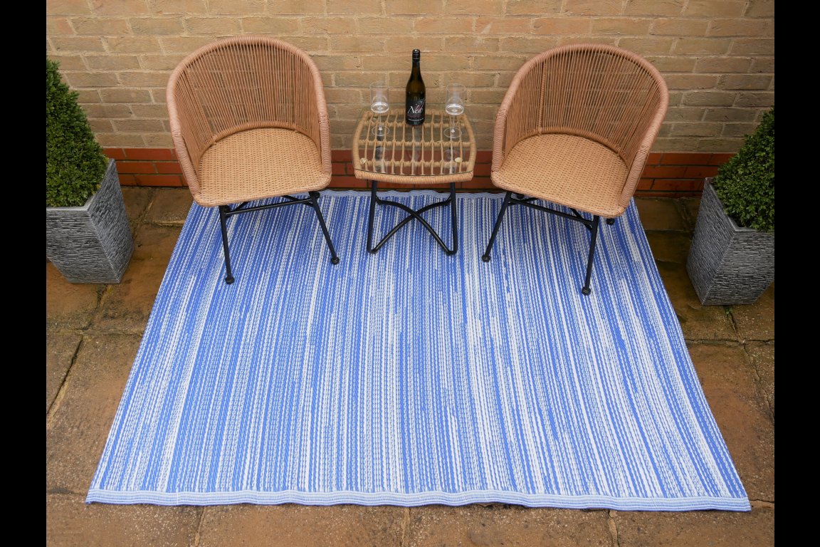 Outdoor Rug (210 x 150)
