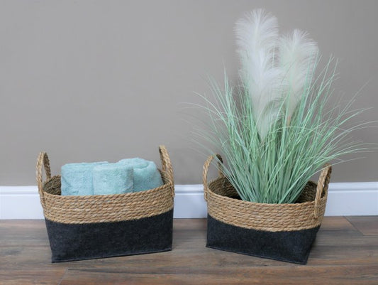 Set Of Two Baskets / Planters