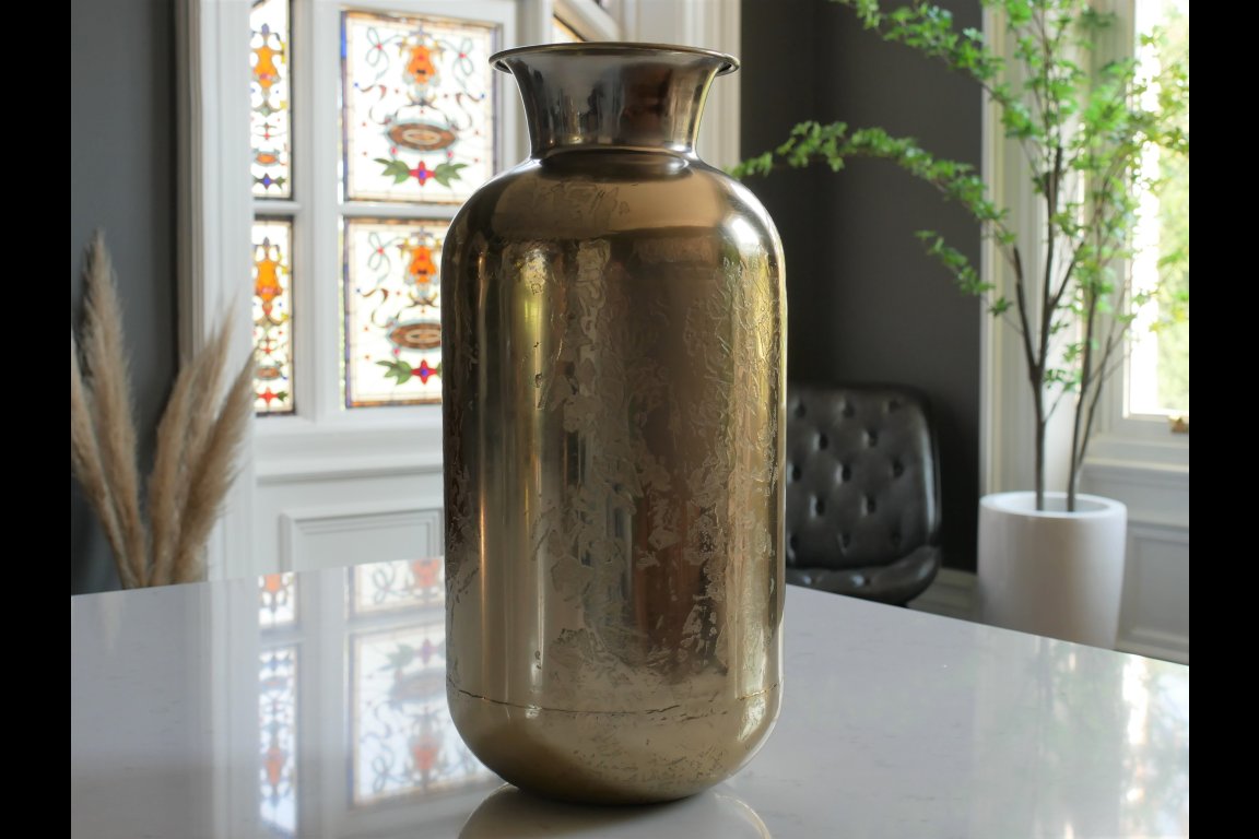 Aluminium Vase - Small  (Gold)