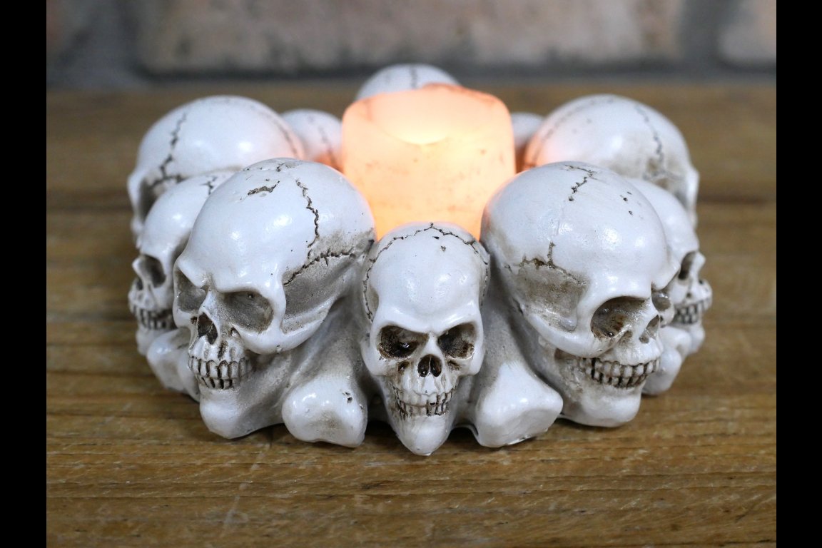 Skulls Candle Holder