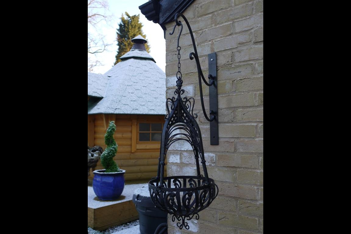 Small Hanging Basket  (Black)