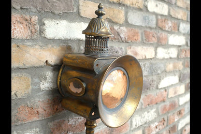 Lantern Wall Light