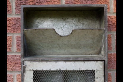 Wall Storage Unit