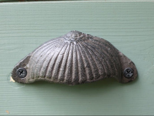 Handle