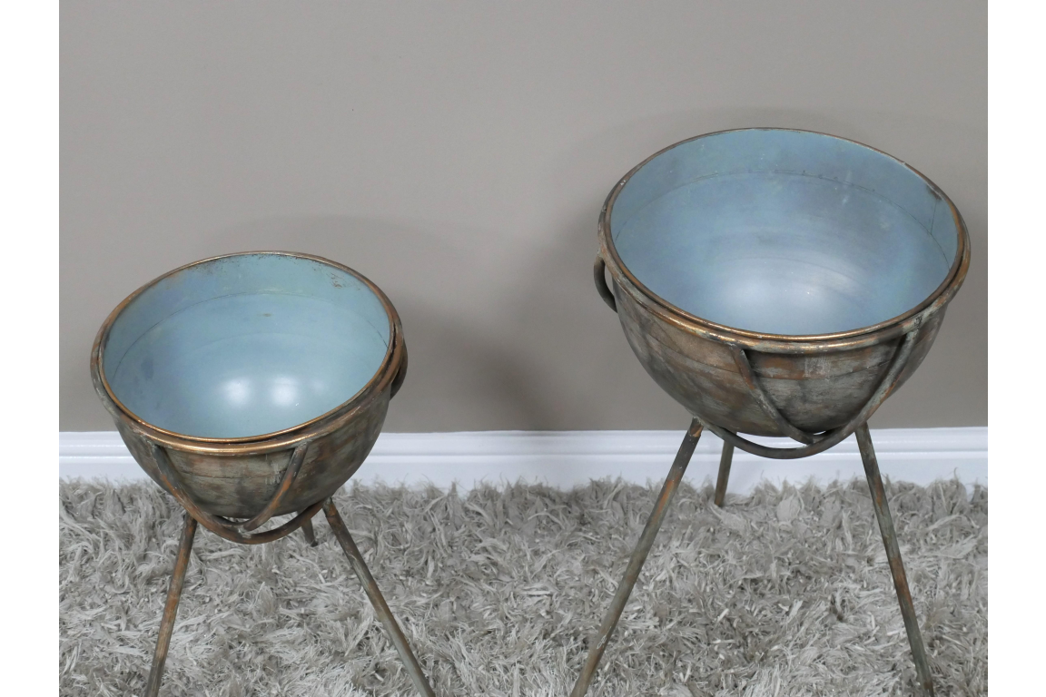 Set Of Two Planters