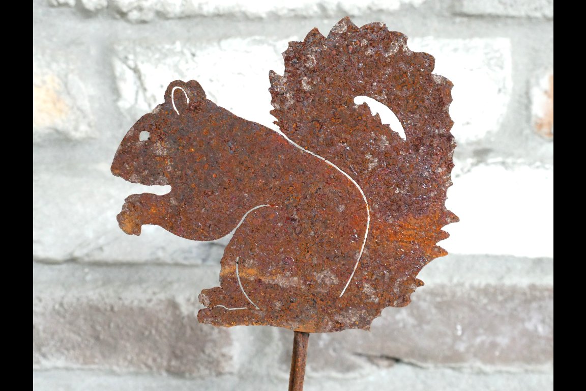 Rusty Squirrel Stake