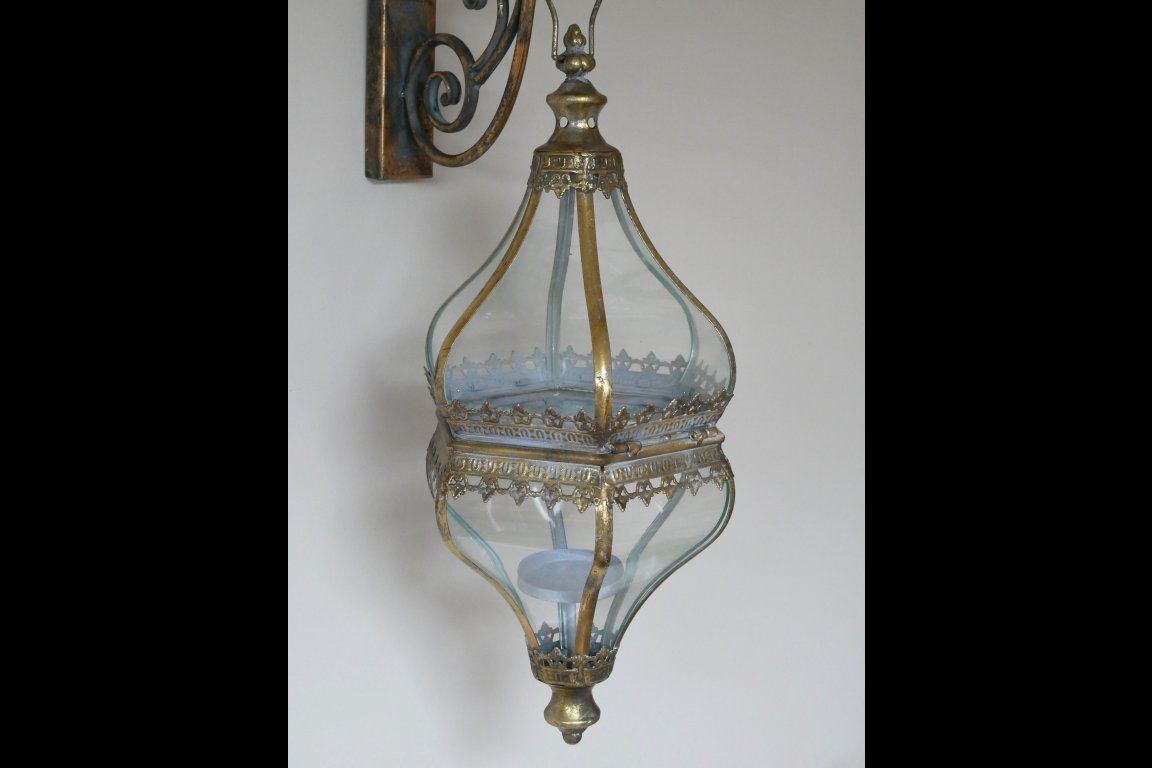 Hanging Lantern & Bracket