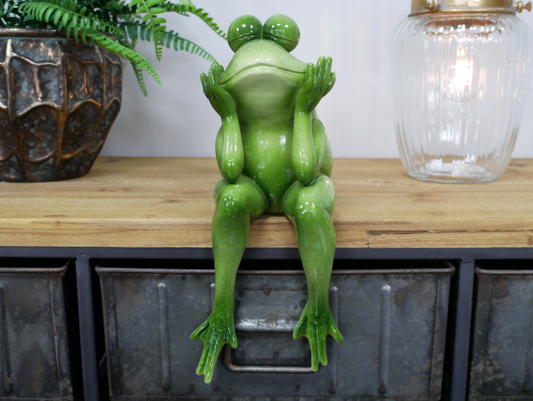 Sitting Frog