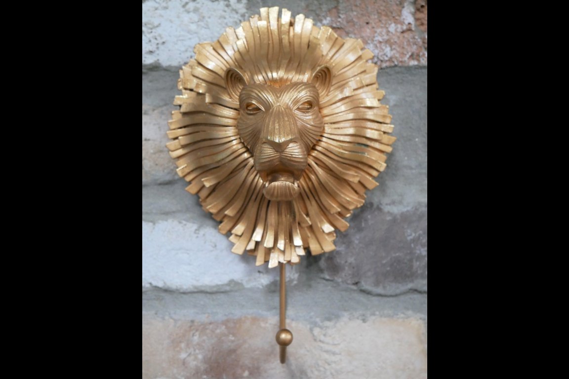 Lion Hook