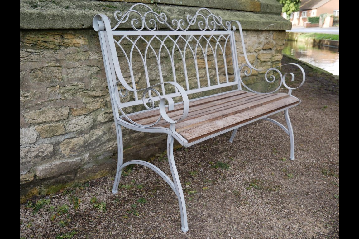 Lincoln Bench