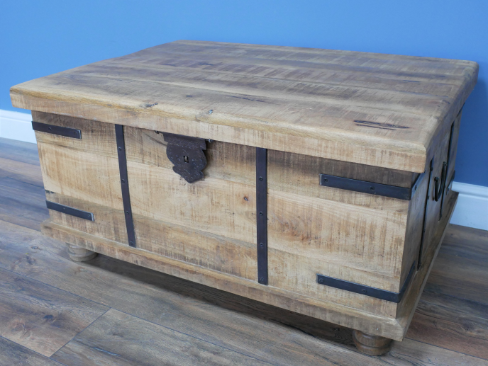 Trunk / Coffee Table