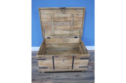 Trunk / Coffee Table