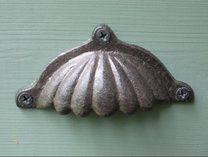 Handle