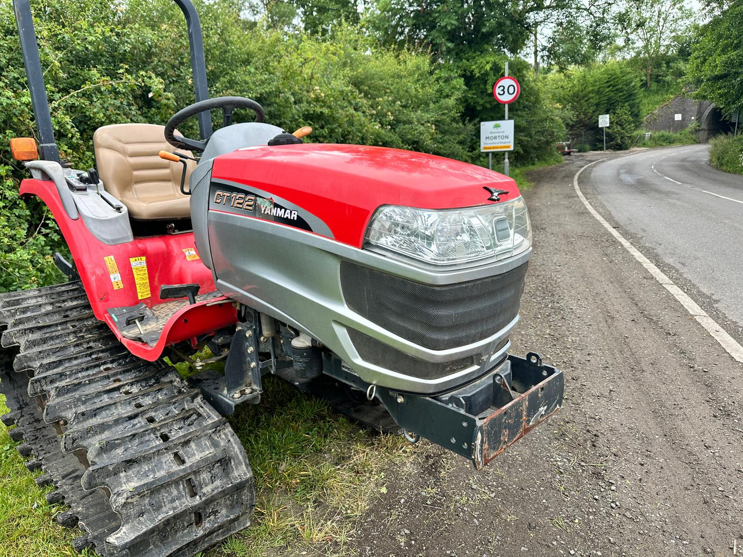 YANMAR CT122 22HP COMPACT TRACKED CRAWLER TRACTOR