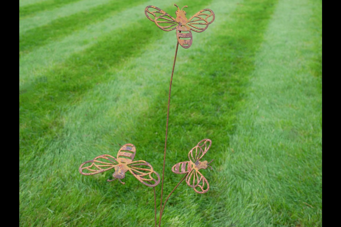 Rusty Bees Stake