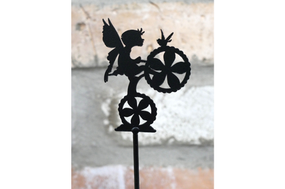 Set Of 4 Small Stakes