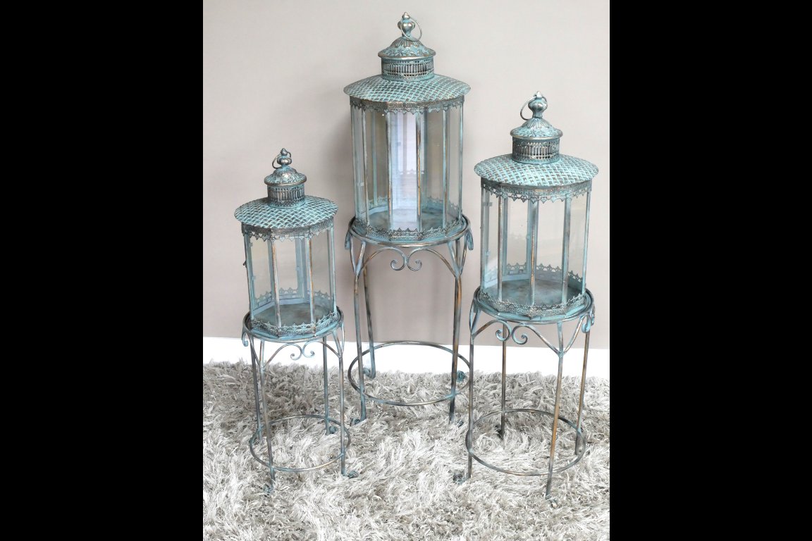 Lantern On Stand - Large