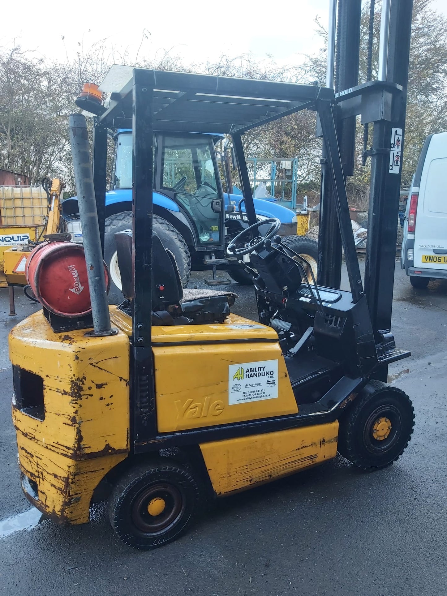 YALE 2 TONNE GAS FORKLIFT TRUCK