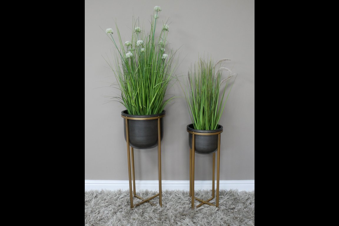 Set Of 2 Planters