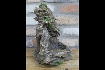 Treeman Birdfeeder