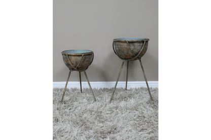 Set Of Two Planters