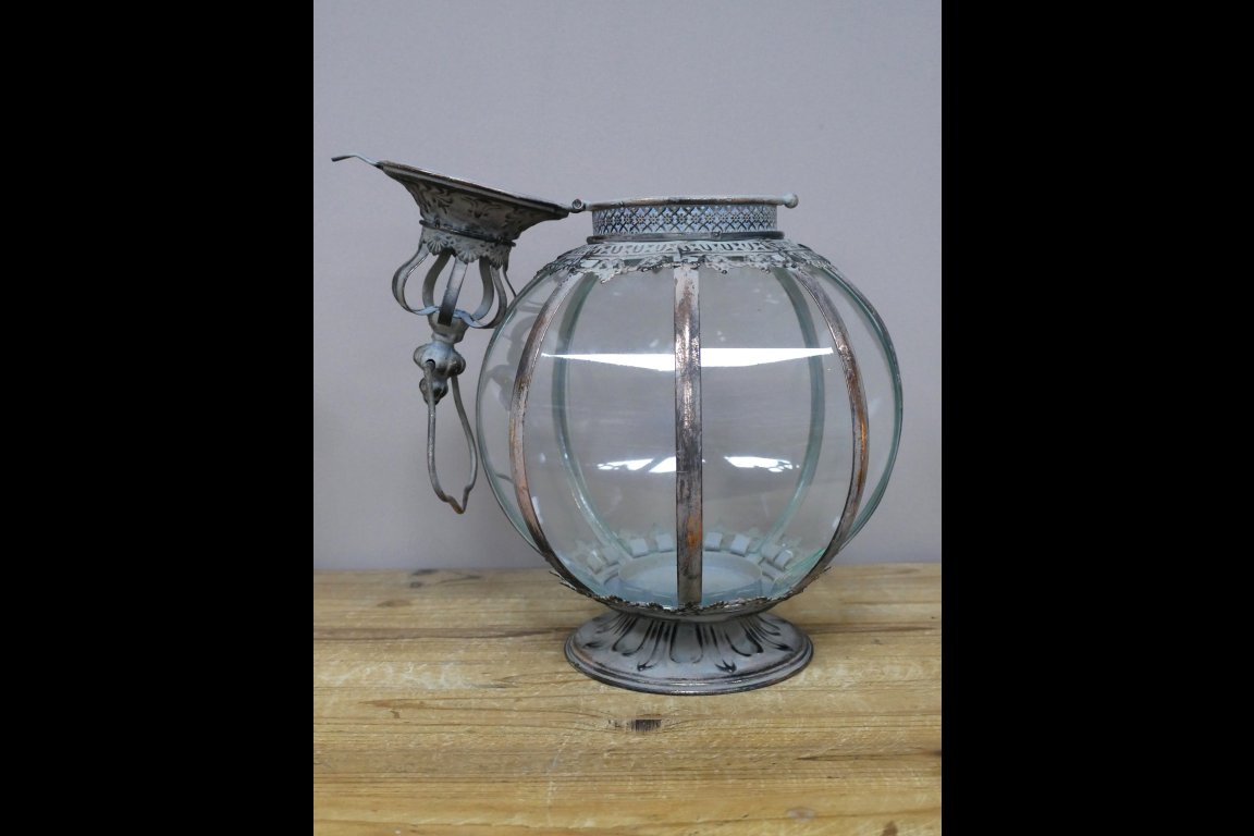 Round Lantern