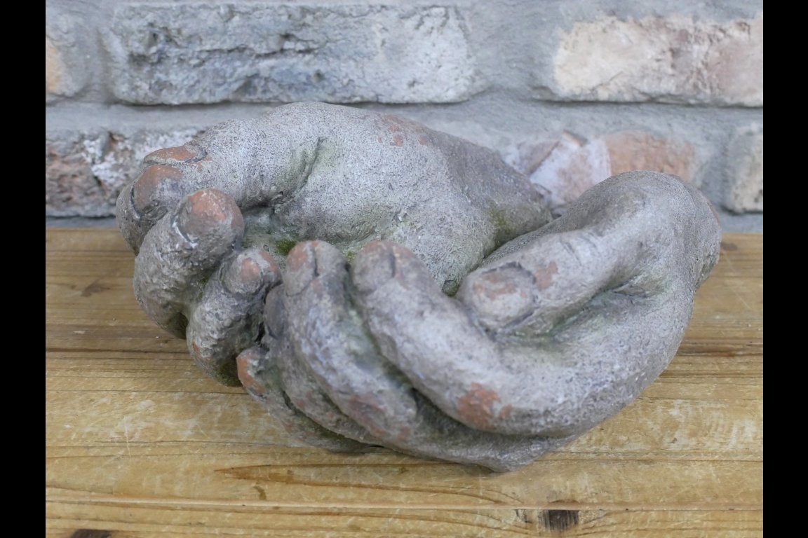 Hands