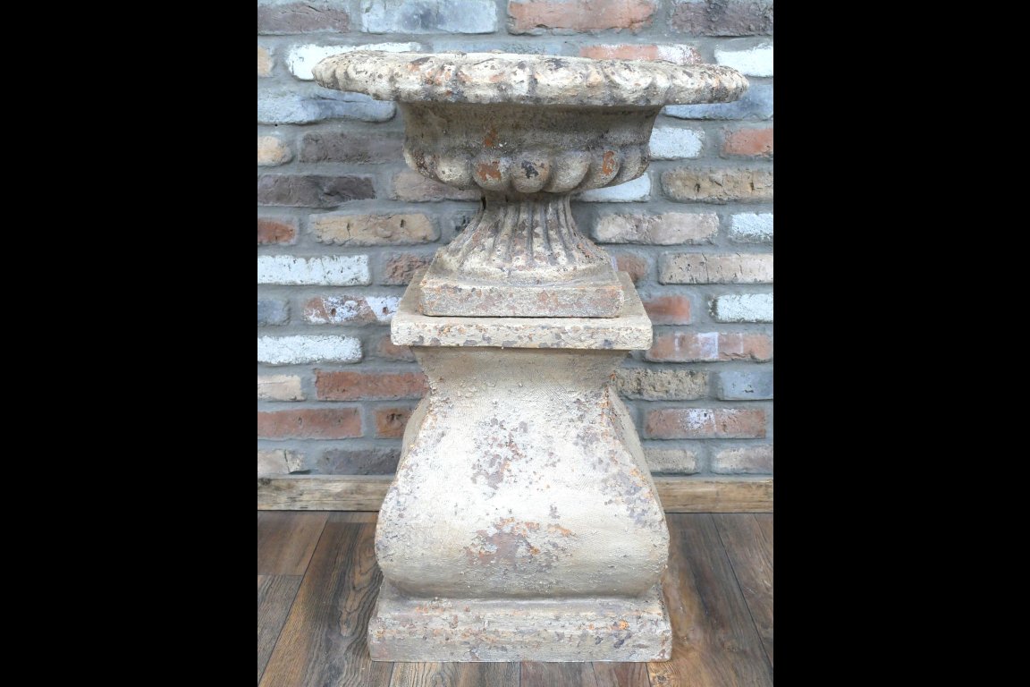 Pedestal