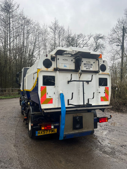 IVECO SCARAB MERLIN ROAD SWEEPER LORRY