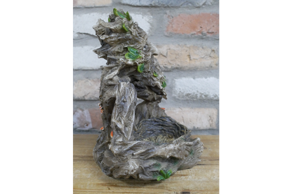 Treeman Birdfeeder