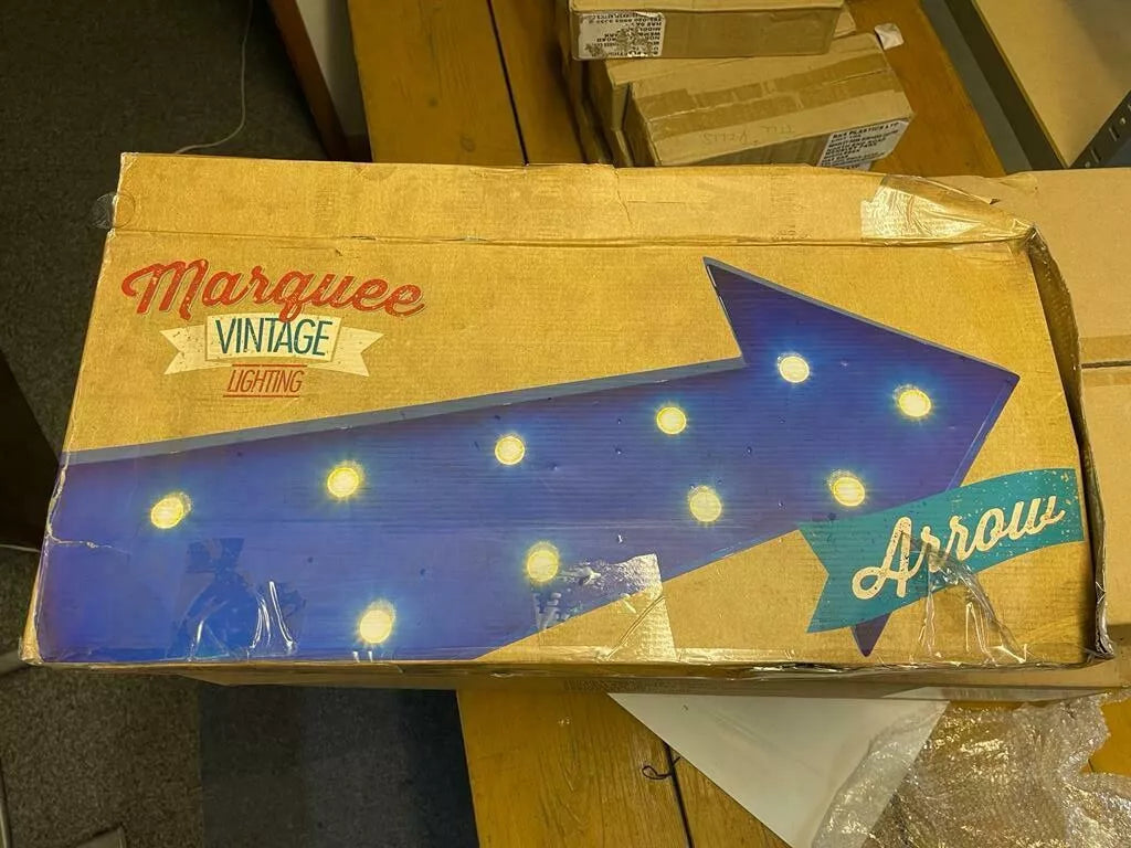 VINTAGE RETRO MARQUEE ARROW SHAPED LIGHT LED PLASTIC SIGN-LIGHTED BLUE 240V NEW