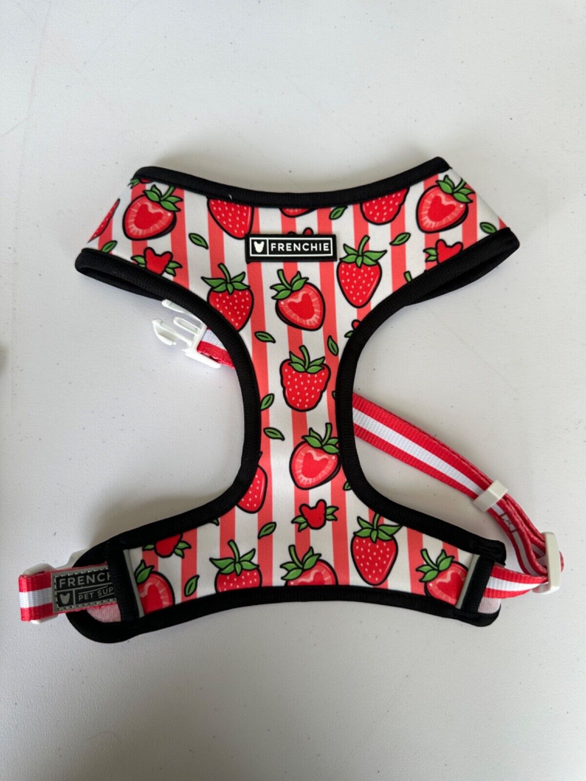 BNWT FRENCHIE DOG HARNESS SIZE LARGE STRAWBERRY RED / WHITE COMFORT NEW