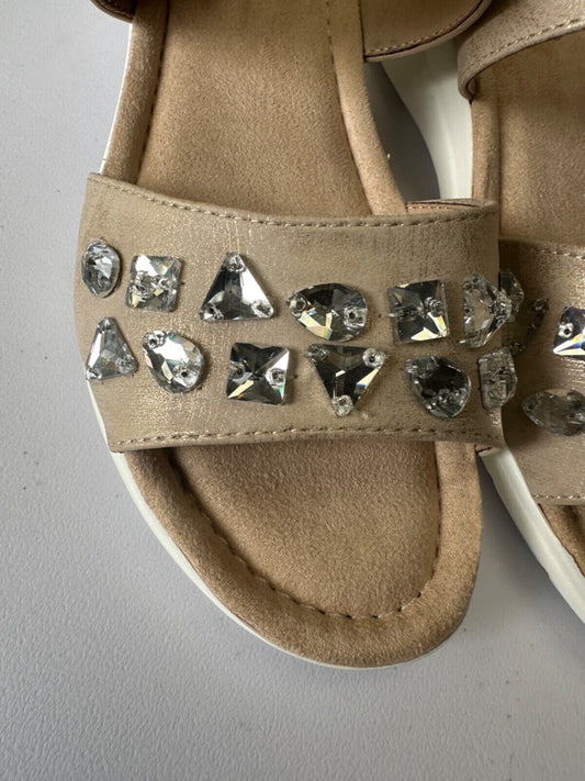 PRETTY CUSHION WALK GOLD SANDALS SHOE SIZE 6 BNWT
