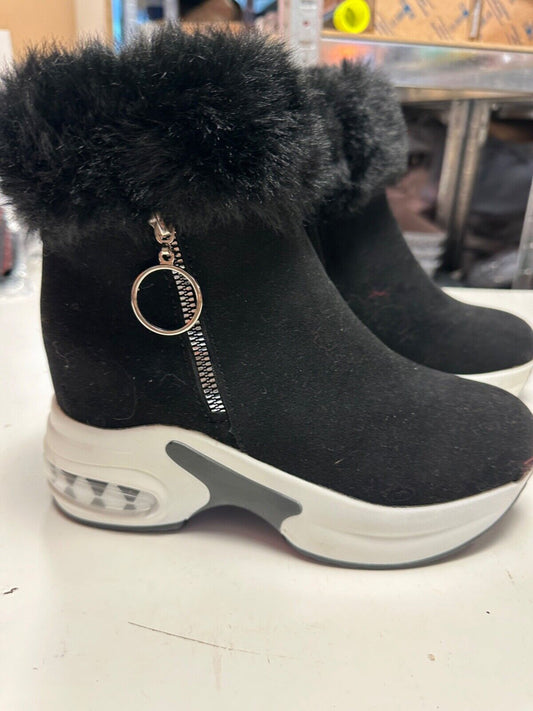 BLACK SUEDE ANKLE BOOTS WOMENS SIZE 5 WHITE PLATFORM HEEL SIDE ZIP BRAND NEW