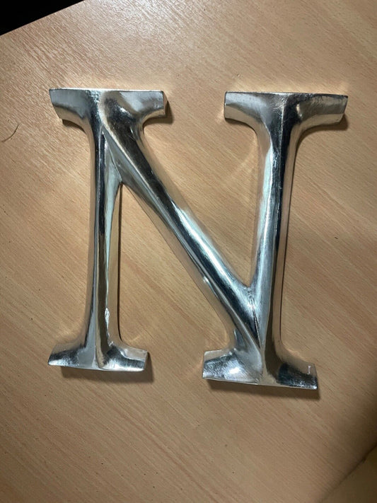 N POSH GRAFFITI DECORATIVE SILVER GILT WOODEN LETTER N 23CM HIGH HOME WALL ART
