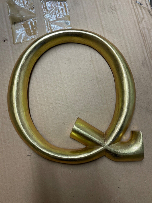 Q POSH GRAFFITI DECORATIVE GOLD GILT WOODEN LETTER Q 23CM HIGH HOME WALL ART