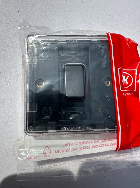 BOX OF 10 MK BY HONEYWELL. DIMENSION 1 GANG SP 2 WAY 20A SWITCH BLACK MODULE NEW