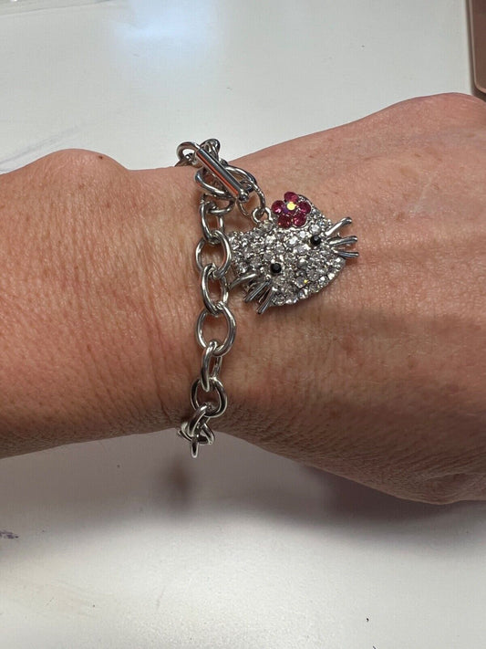 NEW SILVER COATED ADJUSTABLE BRACELET KITTY CHARM THE OLIVIA COLLECTION